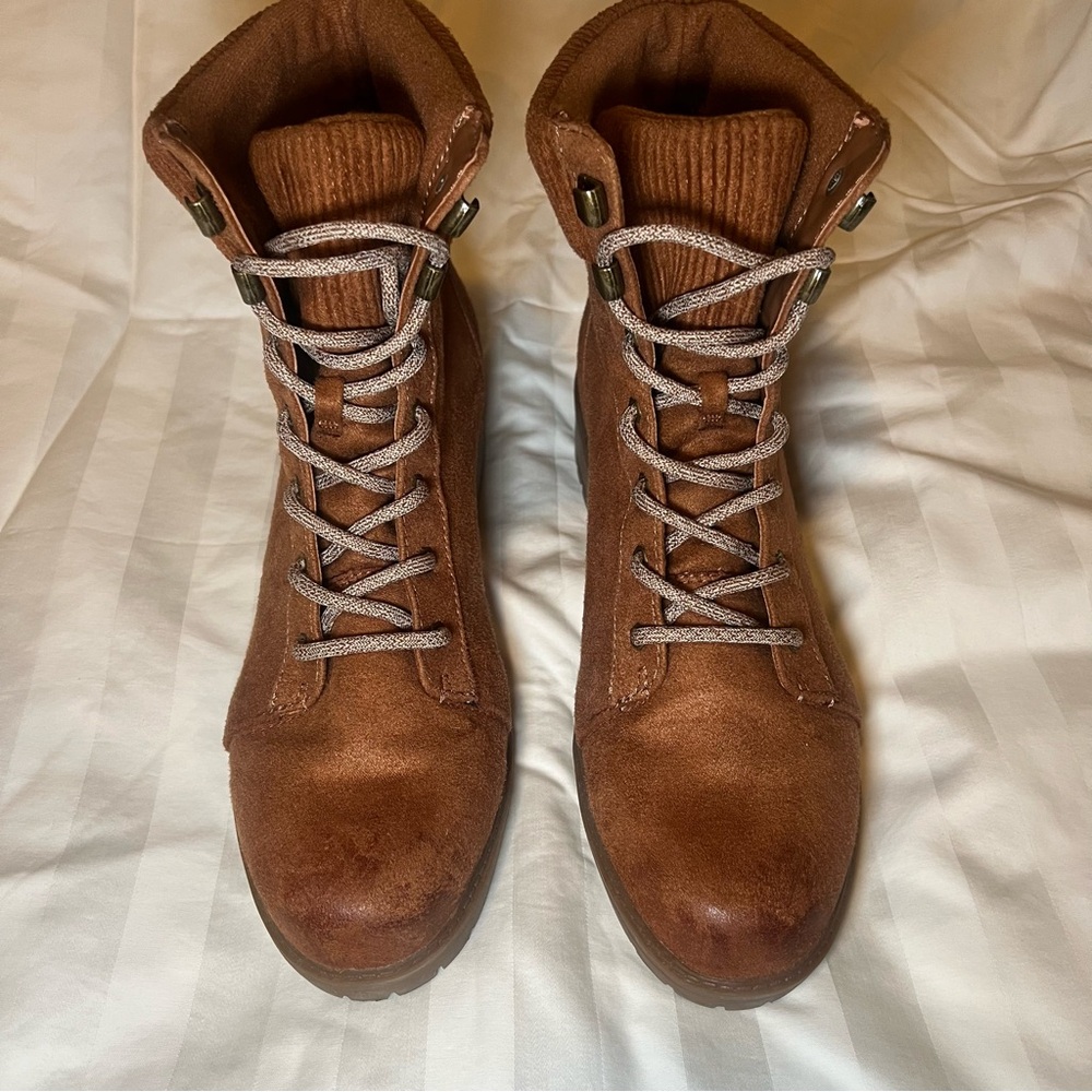 Universal Thread Women’s 11 Brown Micro Suede Sweater Cuff Ankle Combat Boot